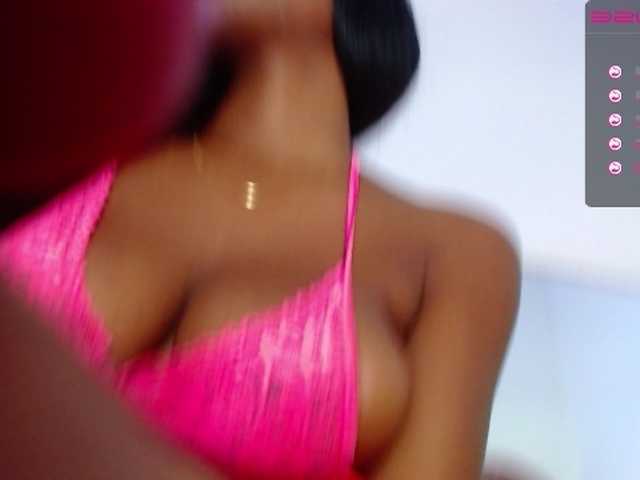 Live sex webcam photo for IdaaraSmith #269496716