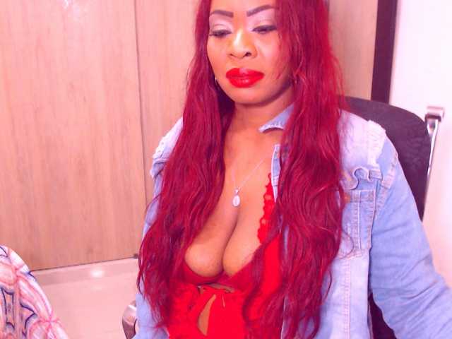 Live sex webcam photo for LizaDouson #269491283