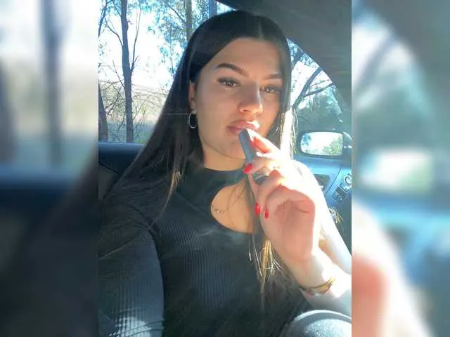 Live sex webcam photo for -MaybeBaby- #269502374