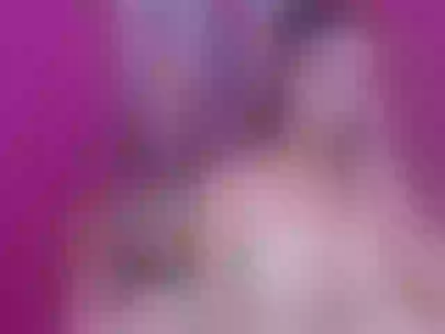 Live sex webcam photo for BustyxxHelen #269495815