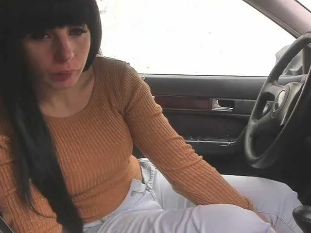 Live sex webcam photo for topgirl4u #269495983
