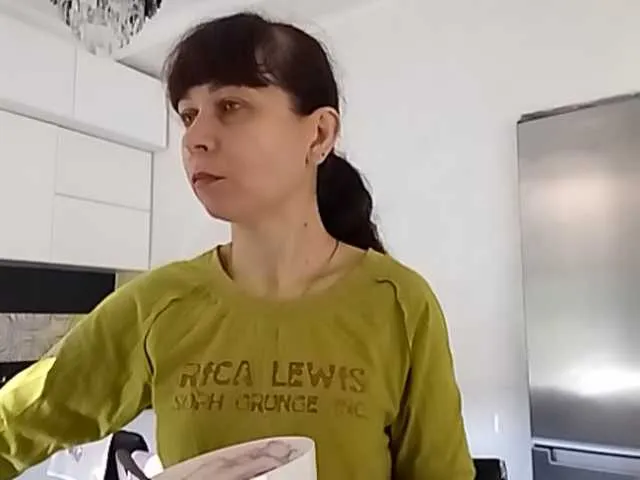 Live sex webcam photo for caroliiine #269495819