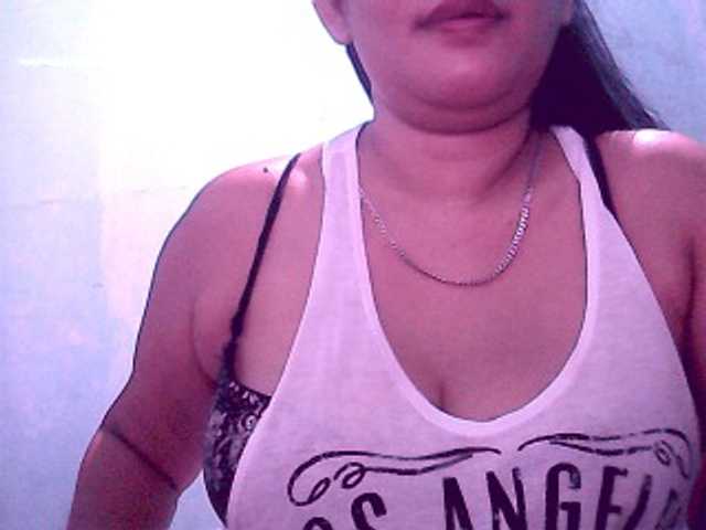 Live sex webcam photo for wildmom4u #269500865