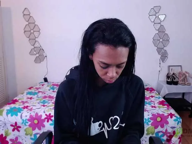 Live sex webcam photo for miia-sweet #269500961