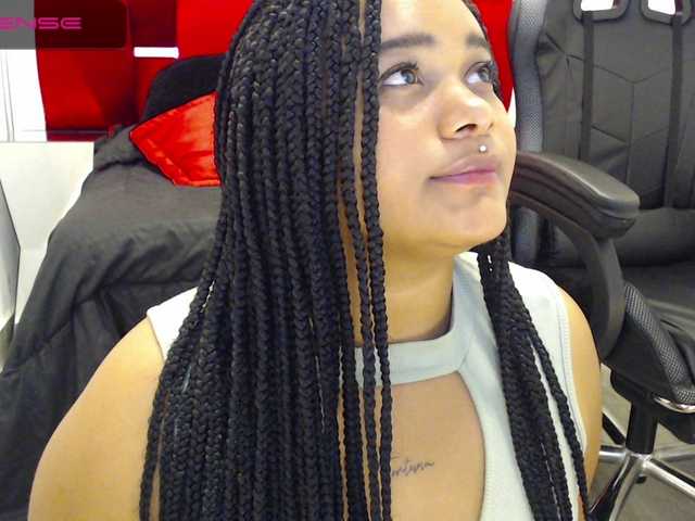 Live sex webcam photo for jamaicaawolf #269496530