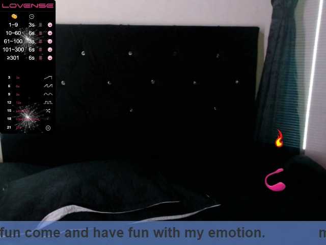 Live sex webcam photo for Dominitrix666 #269491599