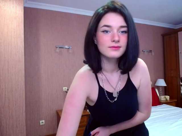 Live sex webcam photo for BurningHearte #269503625