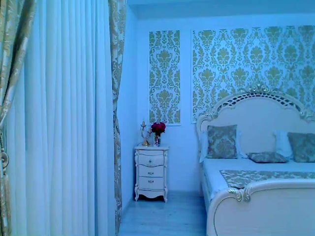 Live sex webcam photo for AmeliaNaked #269494205