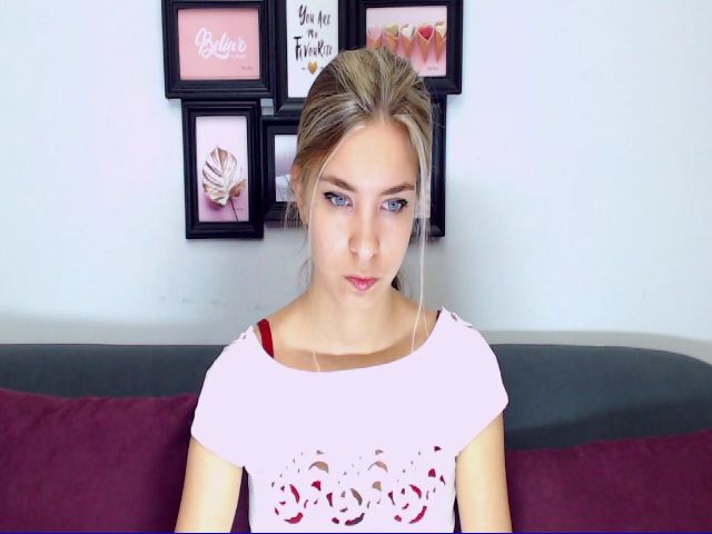 Live sex webcam photo for RossandaShy #269494544