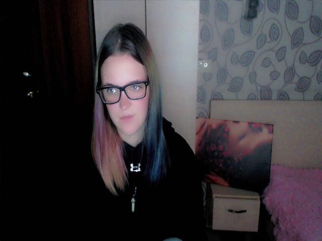 Live sex webcam photo for Ella_Hudson #269492213