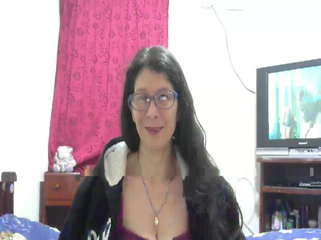 Live sex webcam photo for Latin__mature #269495296