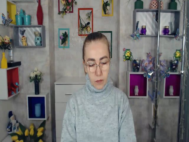Live sex webcam photo for Greybunny #269494506