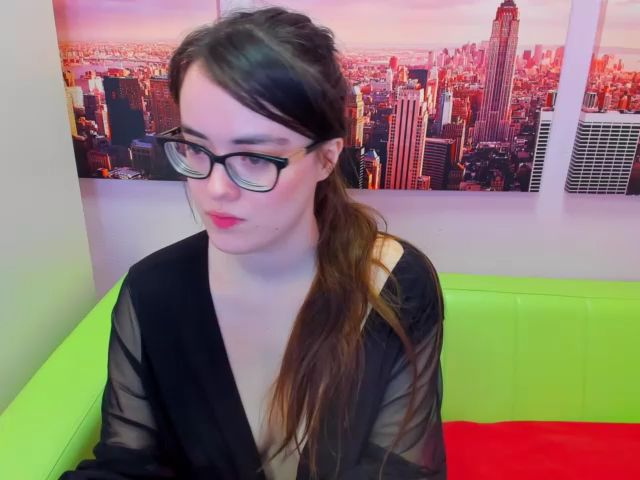 Live sex webcam photo for TinaMini #269499355