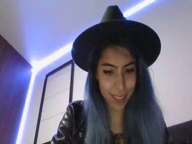 Live sex webcam photo for Sugaar_baby #269494473