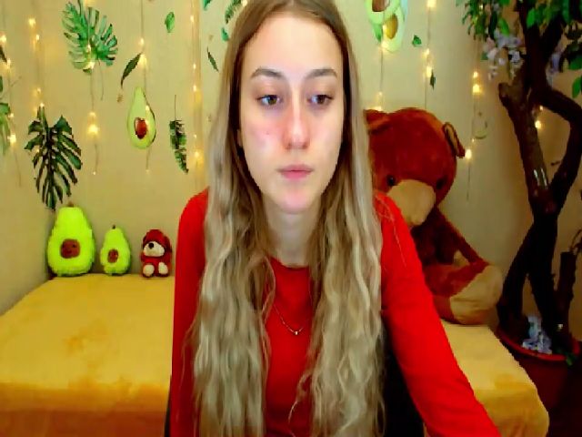 Live sex webcam photo for LinaRum__ #269494898