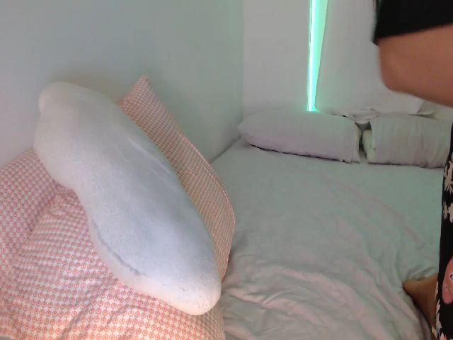 Live sex webcam photo for Aliciasexx #269499418