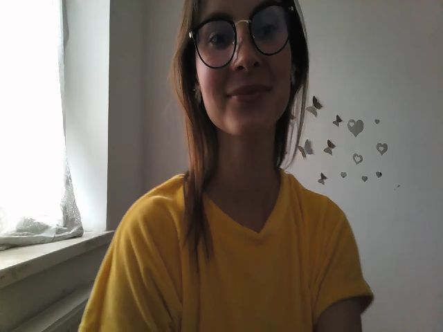 Live sex webcam photo for MisssSun #269499542