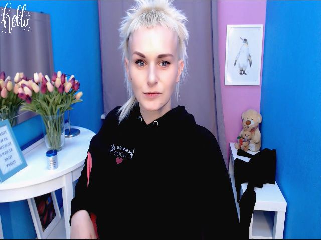 Live sex webcam photo for XJG99 #269499671