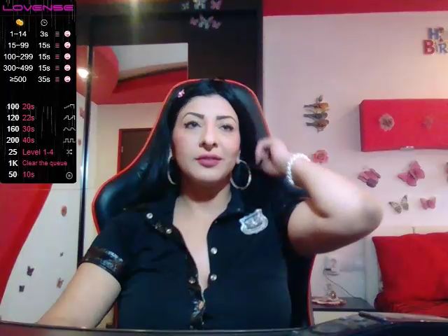 Live sex webcam photo for Joanna4you_ #269498806