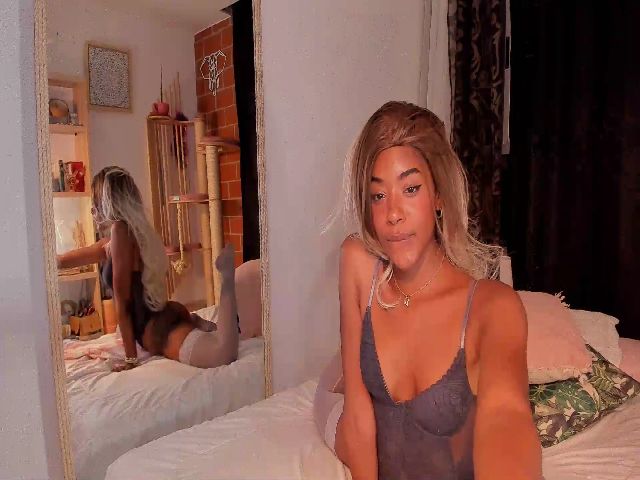 Live sex webcam photo for CleoFM #269494557