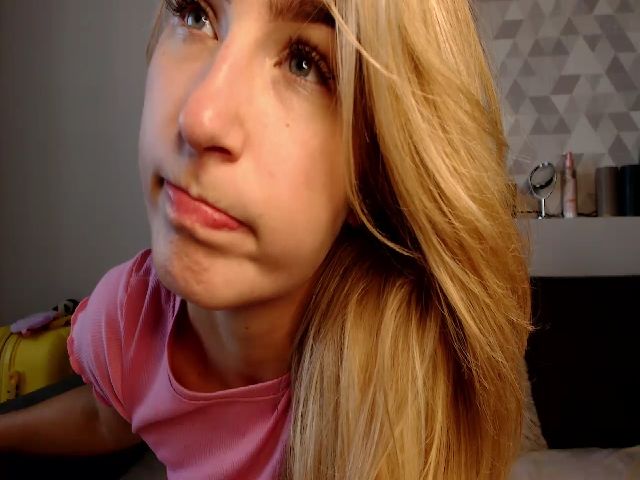 Live sex webcam photo for HentaiSolaris #269501655