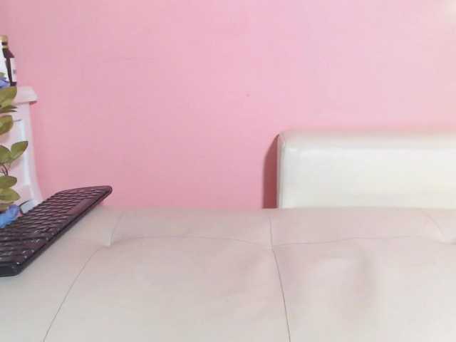 Live sex webcam photo for AliceJhons #269503805