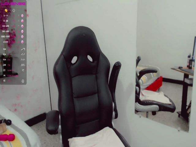 Live sex webcam photo for Alejandra_06 #269498333