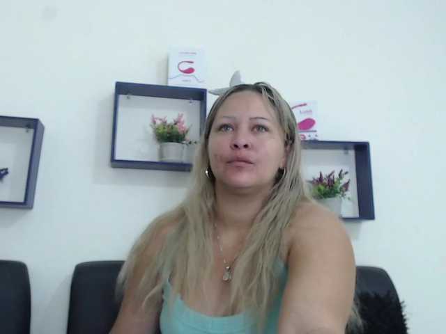 Live sex webcam photo for WandaFox #269500600