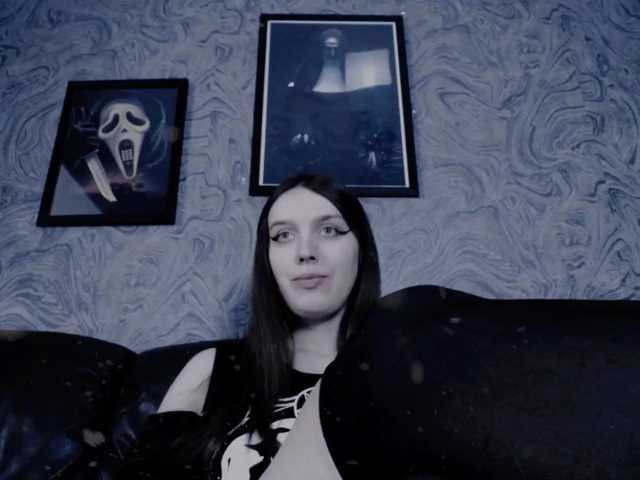 Live sex webcam photo for EllaDark #269500907