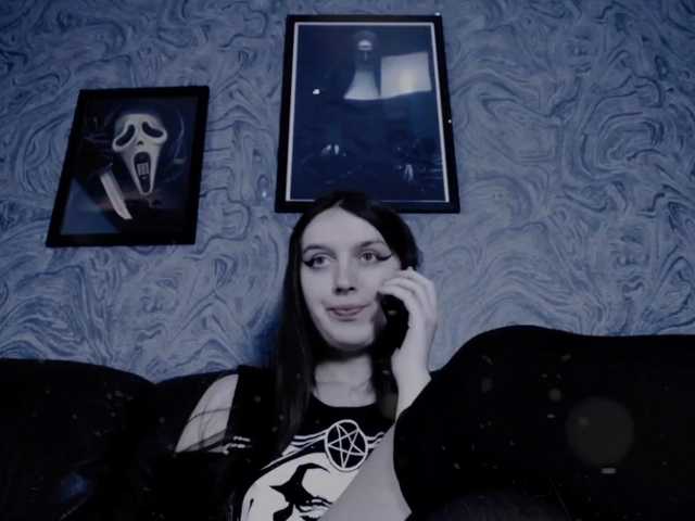 Live sex webcam photo for EllaDark #269503967