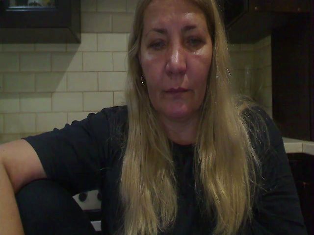 Live sex webcam photo for HeyHeyGrey #269494152