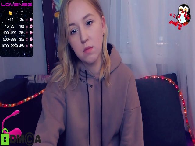 Live sex webcam photo for Yourdivine #269499558