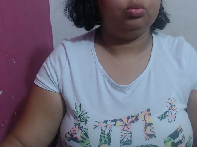 Live sex webcam photo for Sexycarolin22 #269494285