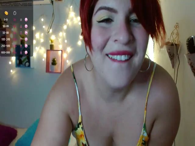 Live sex webcam photo for saarah_red #269495055