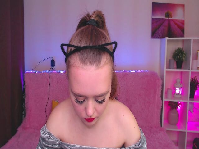 Live sex webcam photo for Kelly_cherry #269492075