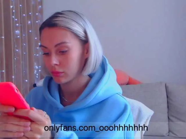 Live sex webcam photo for -JesusWife- #269507468