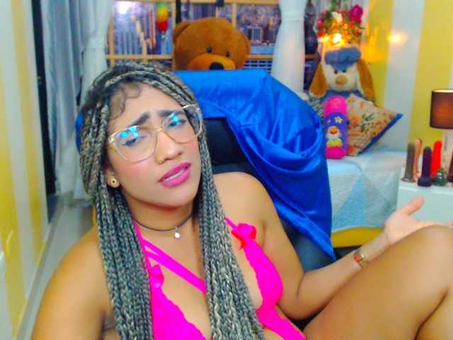 Live sex webcam photo for Eloveskamy #269510412