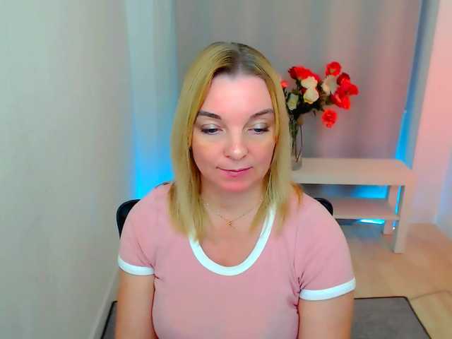 Live sex webcam photo for ReganLovely #269504761