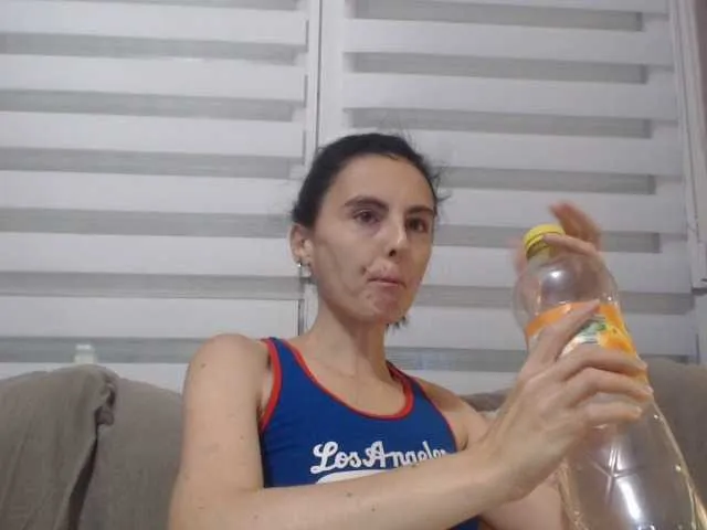 Live sex webcam photo for cleophee #287942362