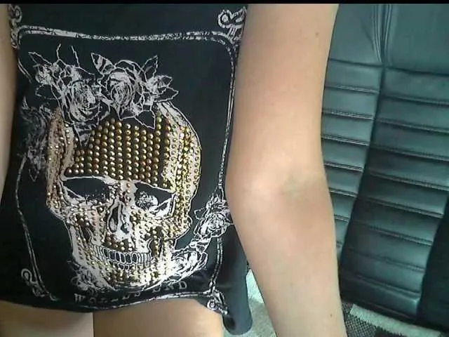 Live sex webcam photo for xlorax777 #269507375