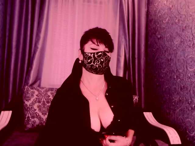 Live sex webcam photo for Infinitely2 #269509168