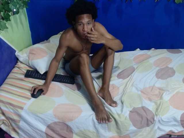 Live sex webcam photo for pamelavsliam #269505202