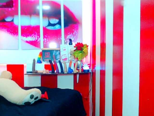 Live sex webcam photo for Cahiyaa #269510414