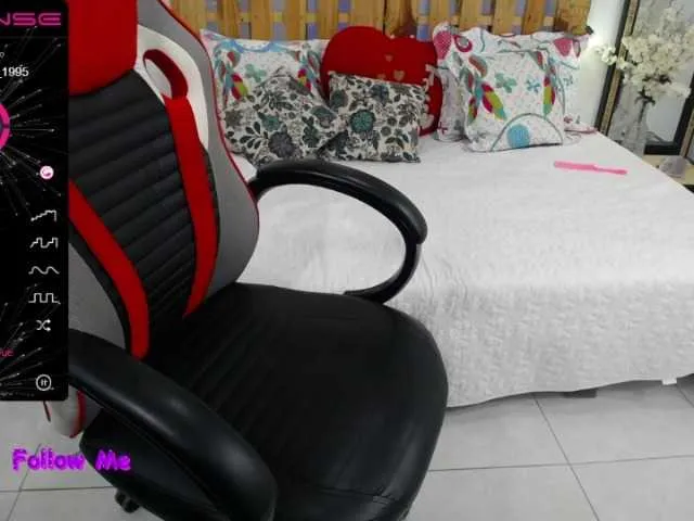 Live sex webcam photo for ainarasexxy #269505783
