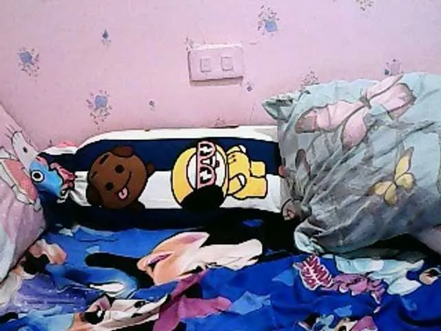 Live sex webcam photo for jaquillen69 #269509455
