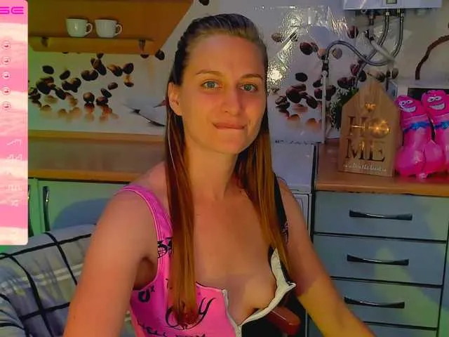 Live sex webcam photo for RitaMay #269506681