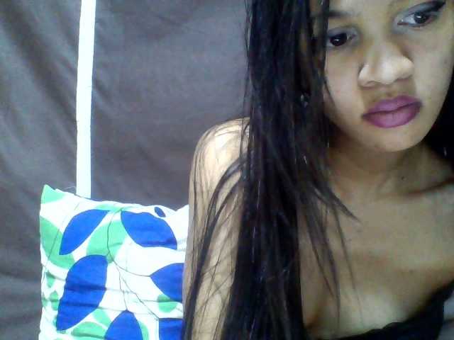 Live sex webcam photo for TIFFANIW #269507095