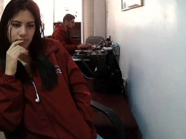 Live sex webcam photo for isabellalatin #269509861