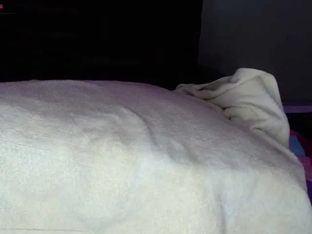 Live sex webcam photo for VioletCheery #269504892