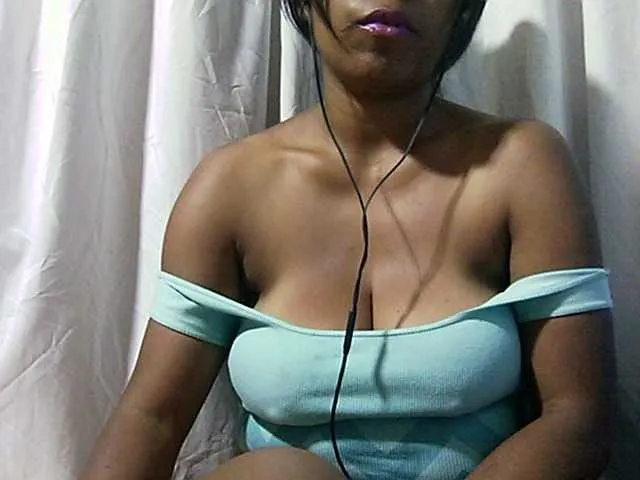 Live sex webcam photo for MIRANDAW #269509905
